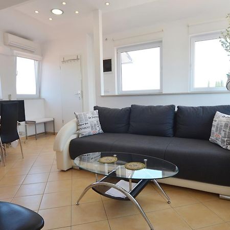 Apartment Zdenac Rovinj Exterior photo