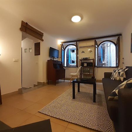 Apartment Zdenac Rovinj Exterior photo