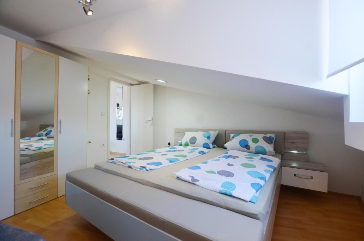 Apartment Zdenac Rovinj Exterior photo