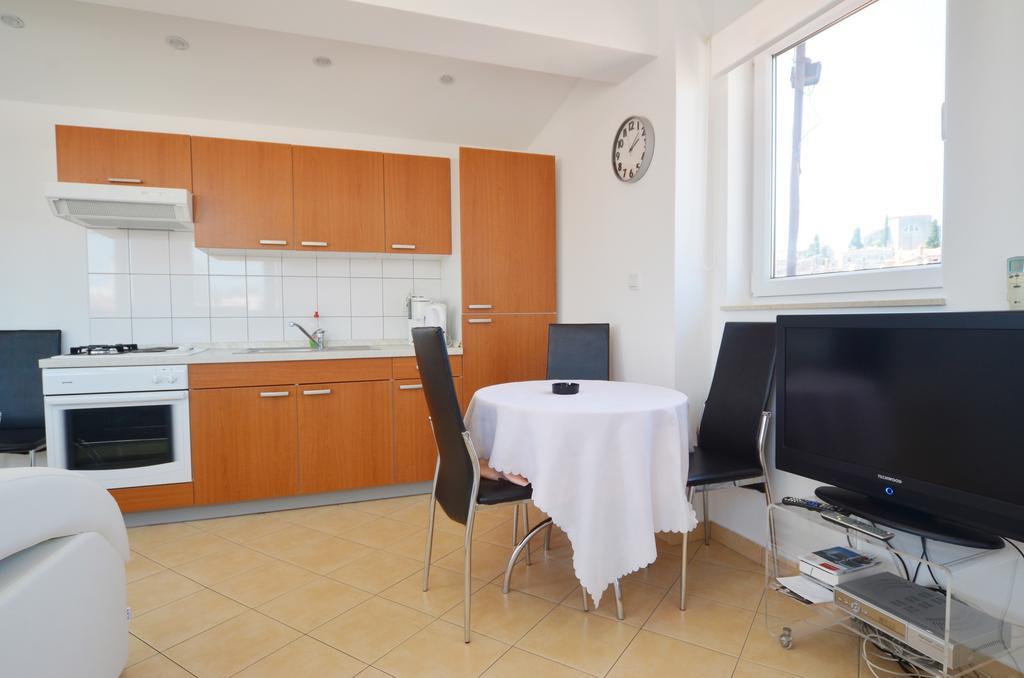 Apartment Zdenac Rovinj Exterior photo